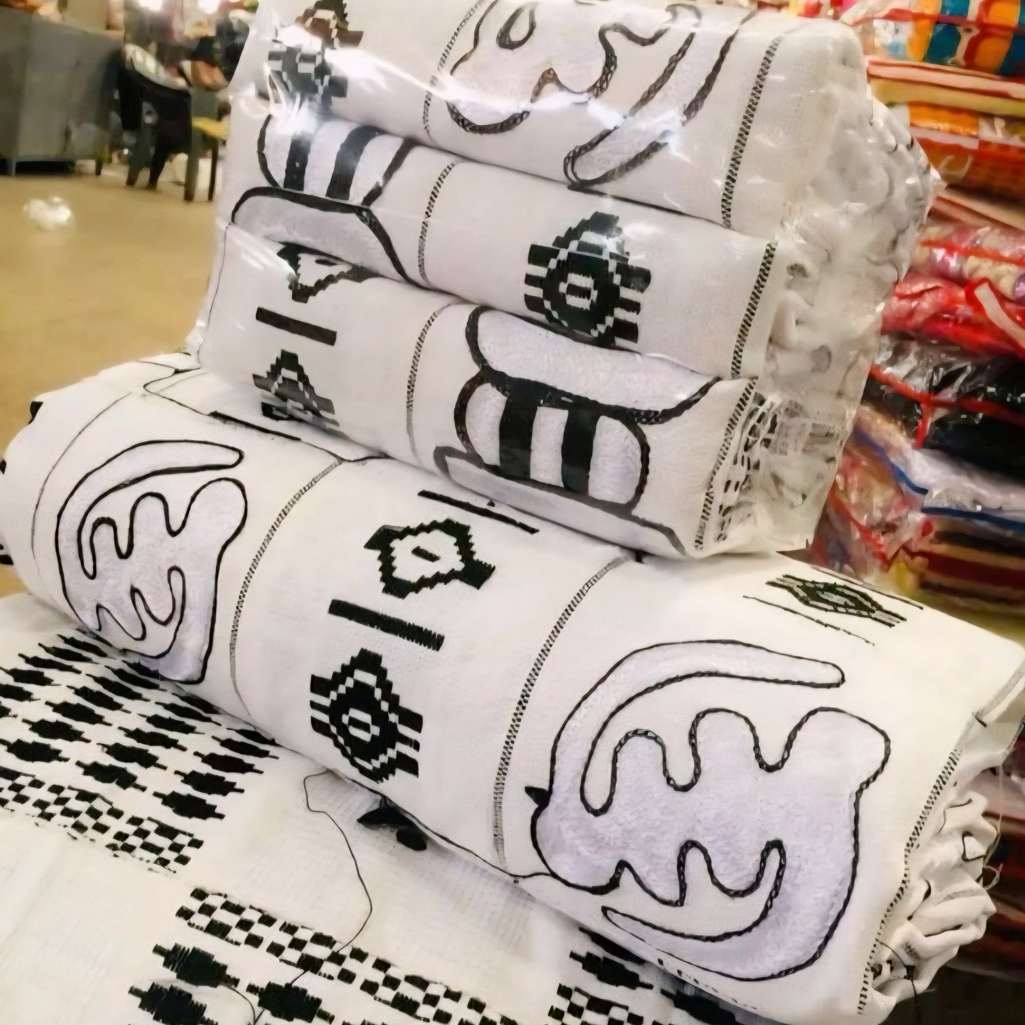 MG Authentic Hand Weaved Kente Cloth A09220